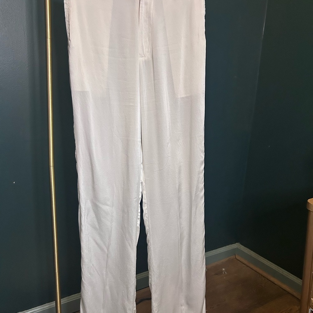All Things Golden Women’s silk cream trouser’s - Picture 5 of 7